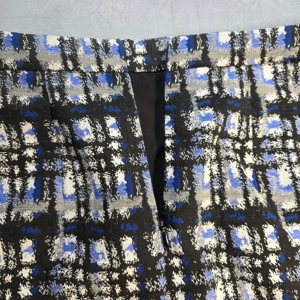 Calvin Klein Blue Black White Abstract Plaid‎ Pencil Skirt Size 4 Lined Workwear